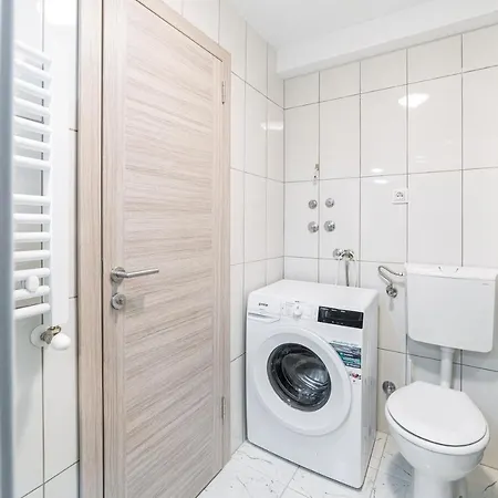 Djokic Apartments Kragujevac Exterior photo